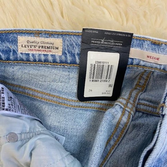 NWT $90 LEVI'S Women 26 (2) Wedgie Icon Fit Ankle Jeans Denim pants Waist 28" - Picture 10 of 14
